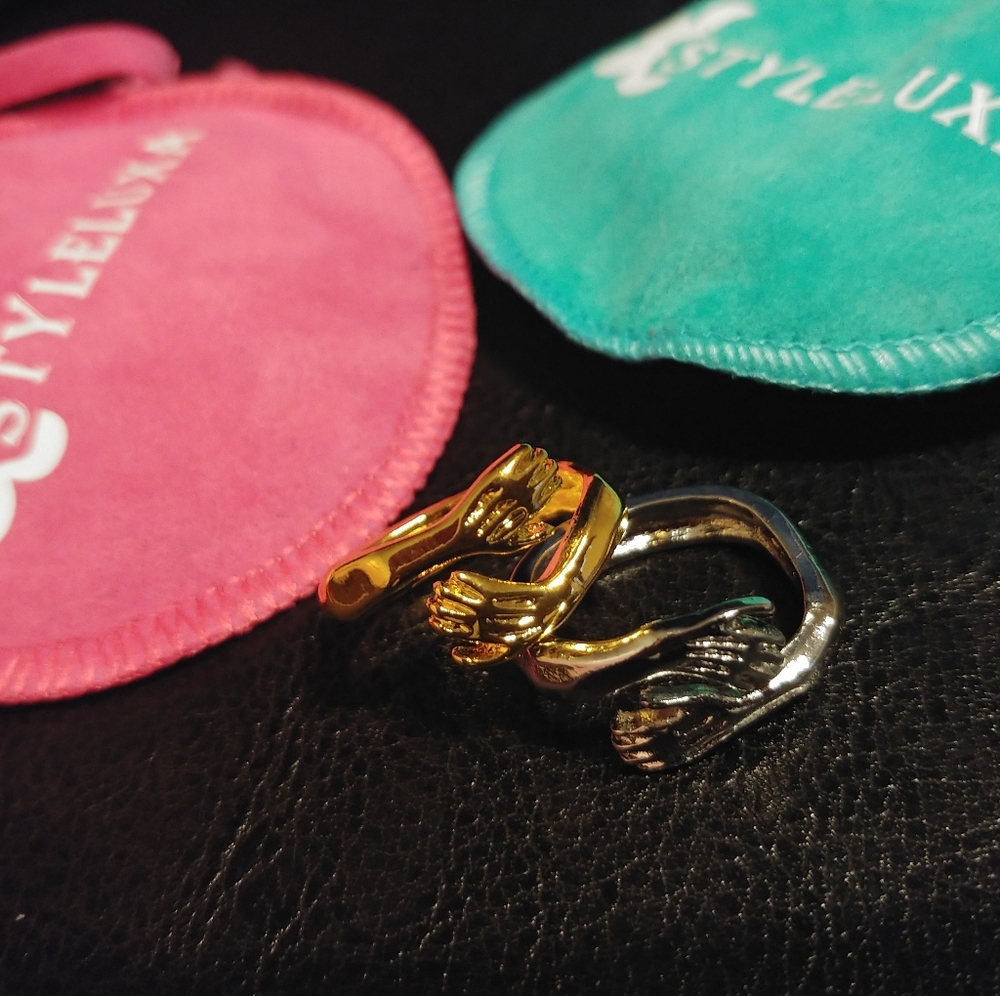 Hug ring - Picture 2 of 4